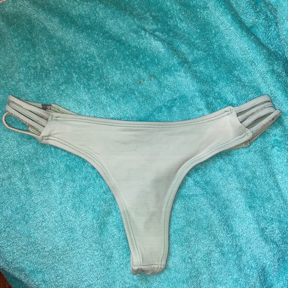 MIDORI BIKINI BOTTOM